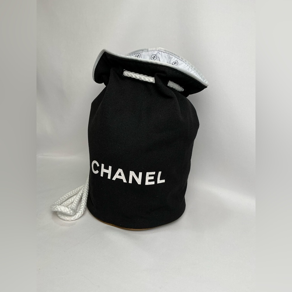 Chanel Black Drawstring Pool Beach Bag - Picture 13 of 14